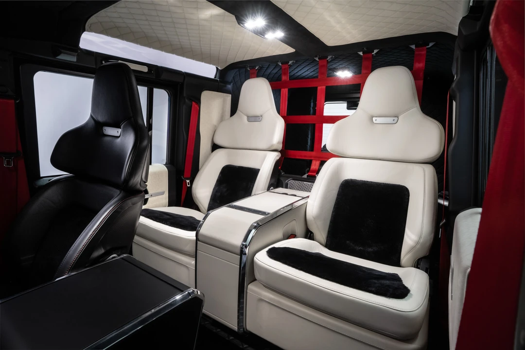 2013 Land Rover Defender 110 - Image 12 of 31