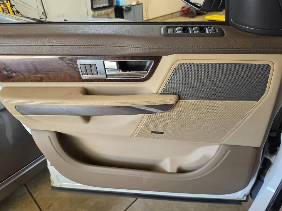 2013 Land Rover Range Rover L405 - Image 10 of 13
