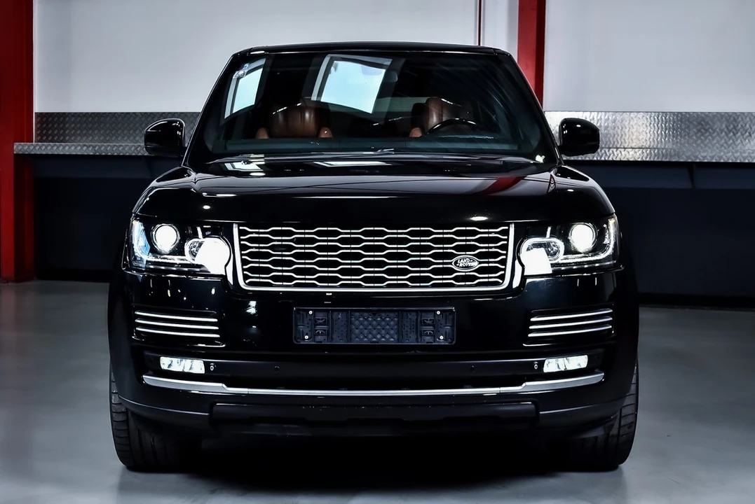 2013 Land Rover Range Rover L405 - Image 4 of 30