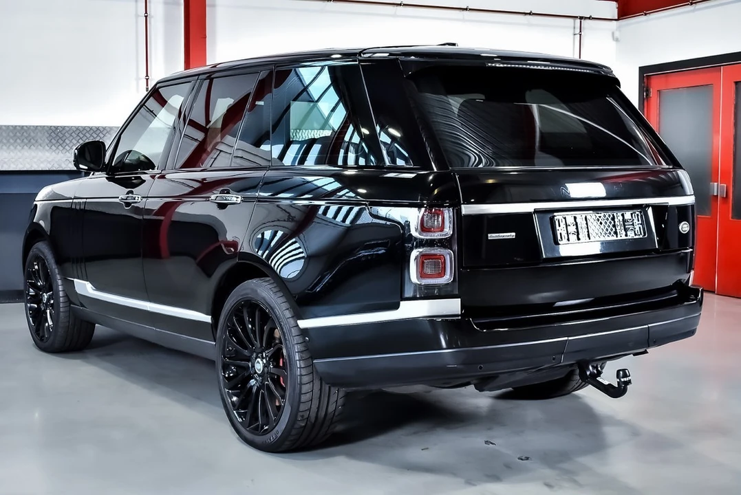 2013 Land Rover Range Rover L405 - Image 17 of 30