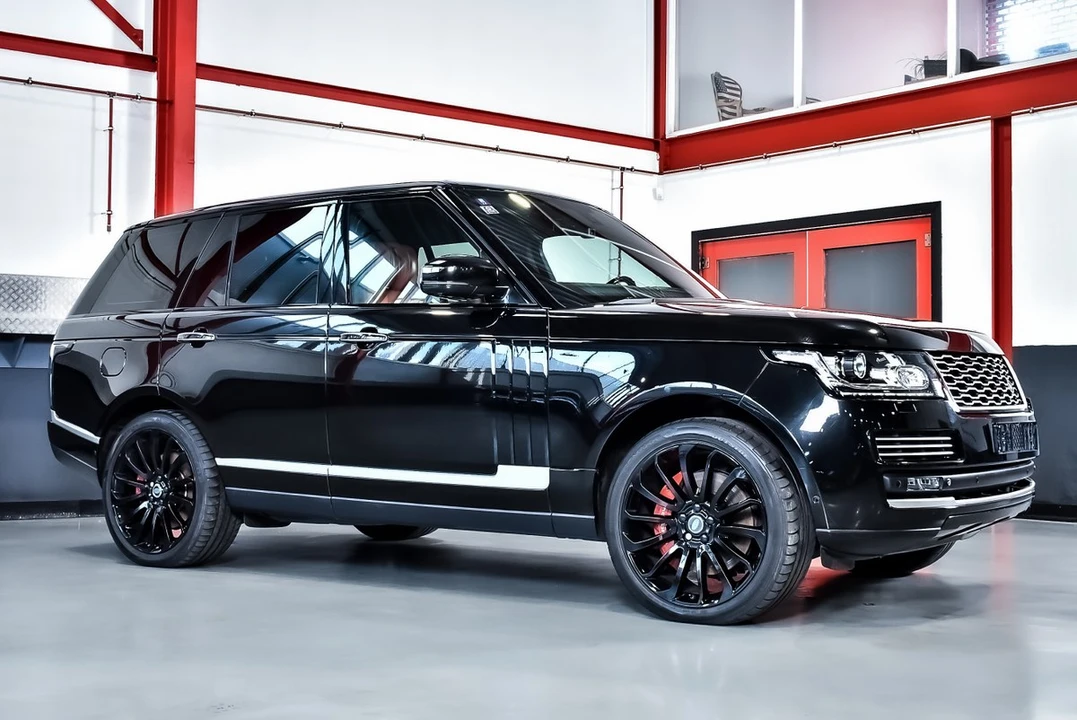 2013 Land Rover Range Rover L405 - Image 9 of 30