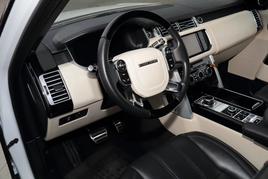 2013 Land Rover Range Rover L405 - Image 13 of 23
