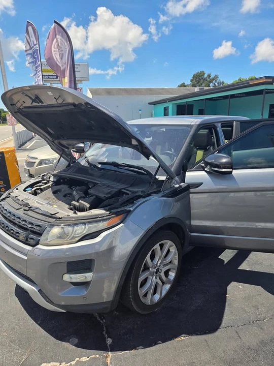 2013 Land Rover Range Rover Evoque 1st Gen - Image 2 of 8