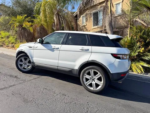2013 Land Rover Range Rover Evoque SE Sport Utility 4D