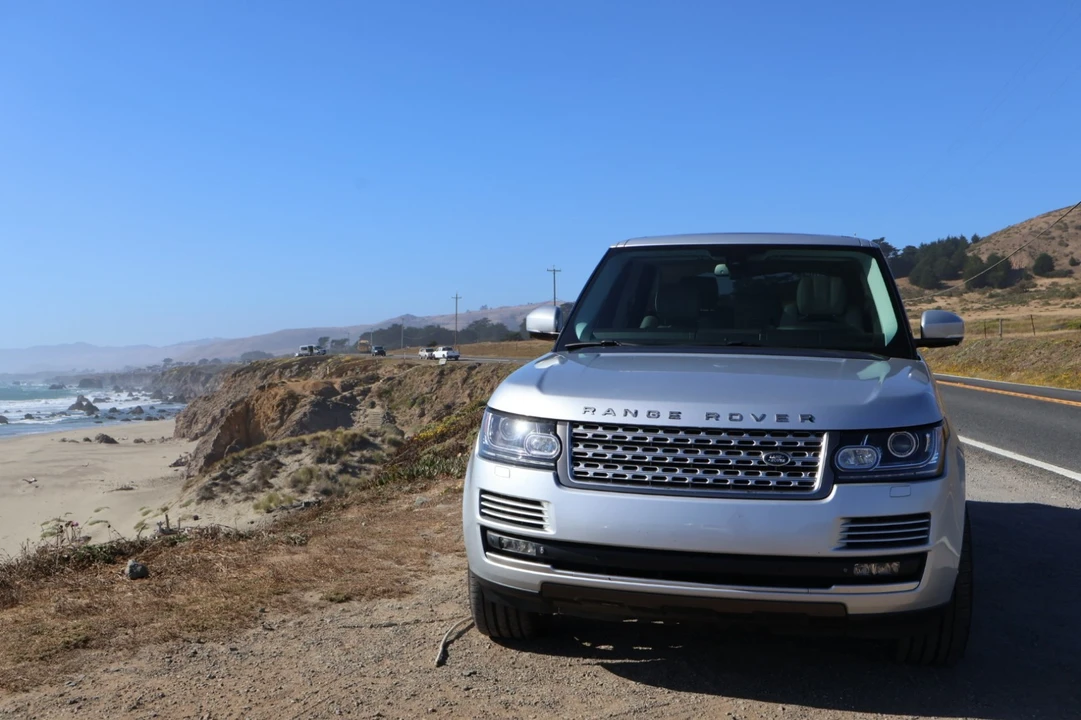 2013 Land Rover Range Rover L405 - Image 2 of 30