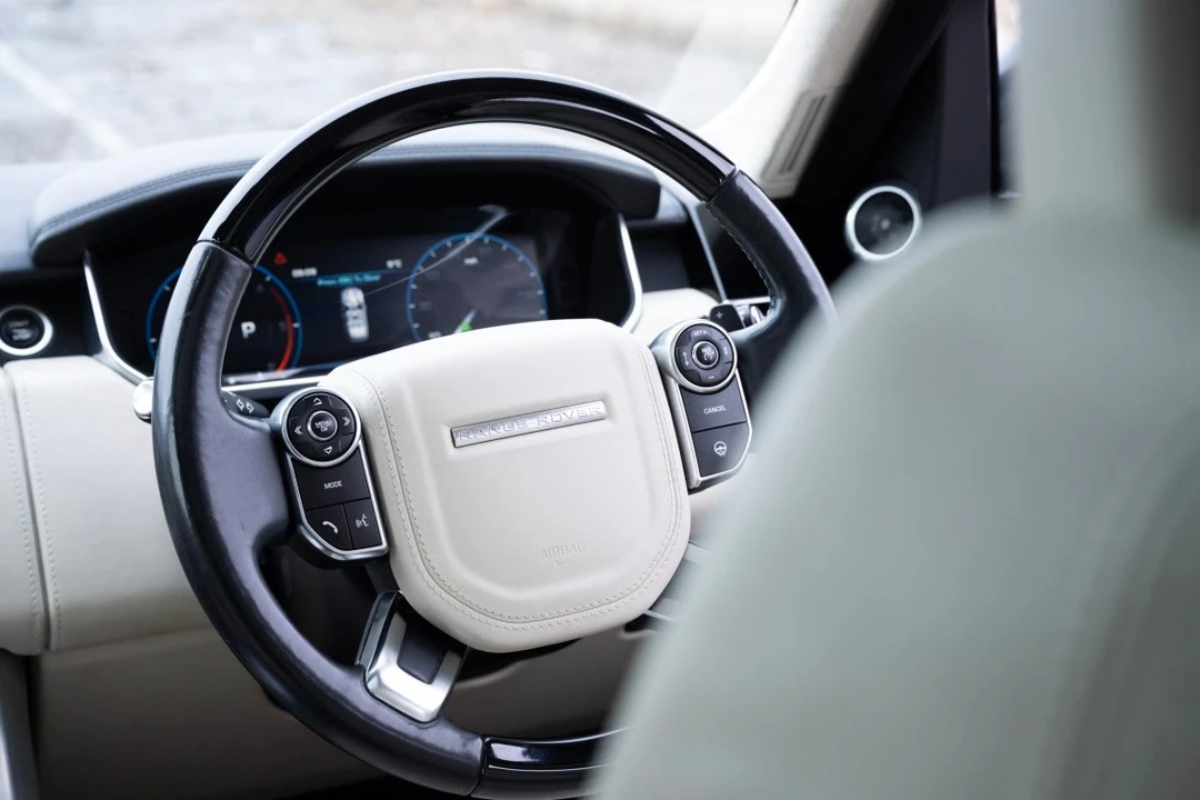 2013 Land Rover Range Rover L405 - Image 25 of 30