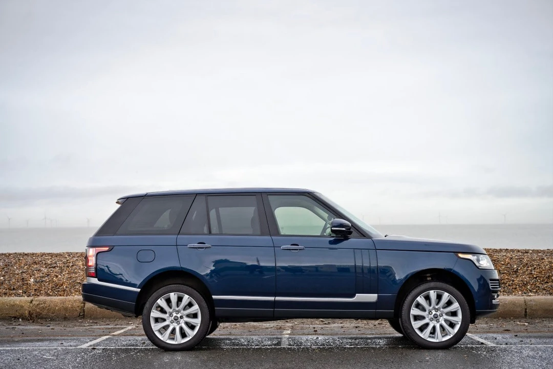 2013 Land Rover Range Rover L405 - Image 6 of 30