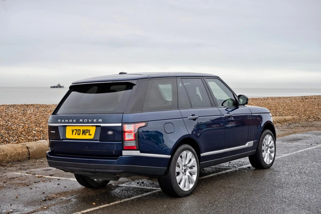 2013 Land Rover Range Rover L405 - Image 9 of 30