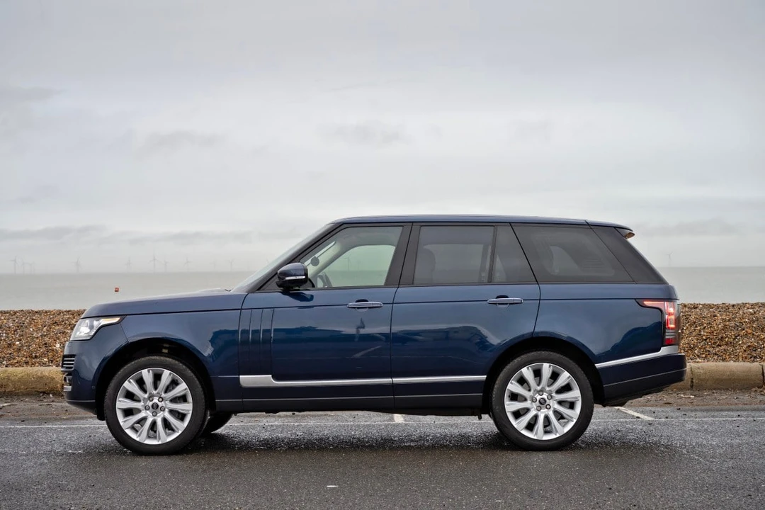 2013 Land Rover Range Rover L405 - Image 11 of 30