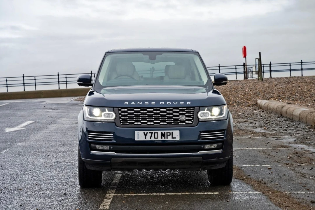 2013 Land Rover Range Rover L405 - Image 3 of 30