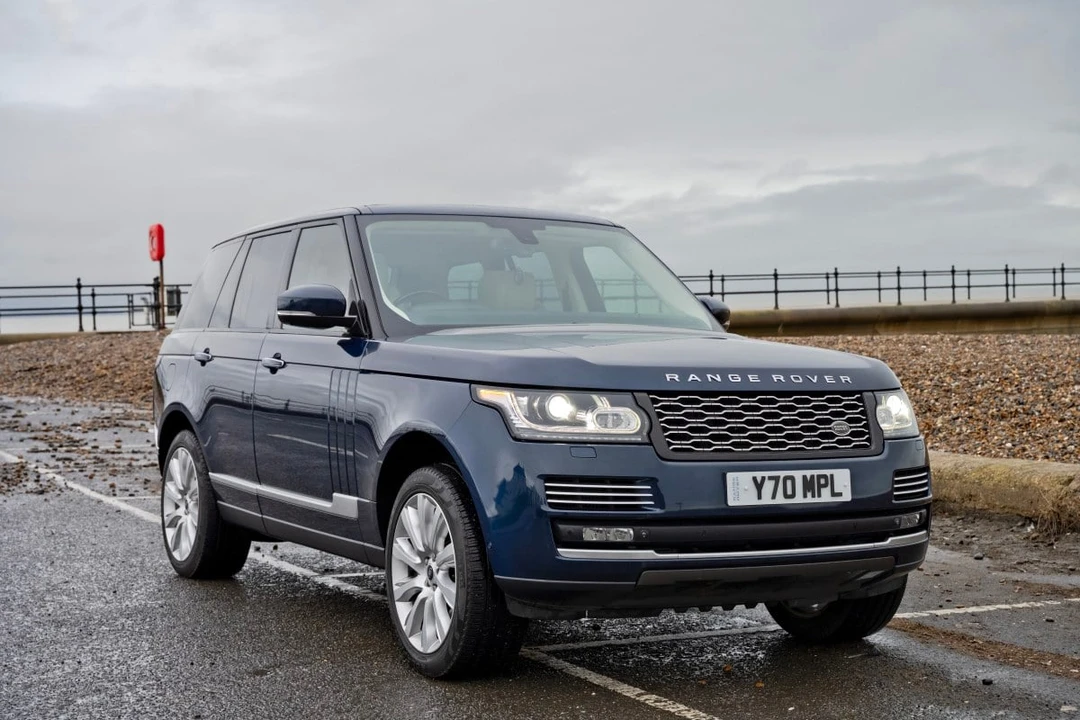 2013 Land Rover Range Rover L405 - Image 2 of 30