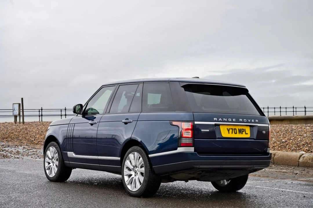 2013 Land Rover Range Rover L405 - Image 12 of 30