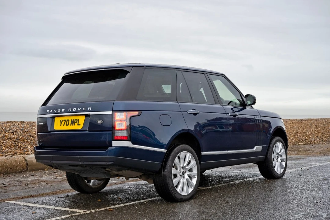 2013 Land Rover Range Rover L405 - Image 7 of 30