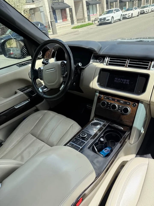 2013 Land Rover Range Rover L405 - Image 5 of 11