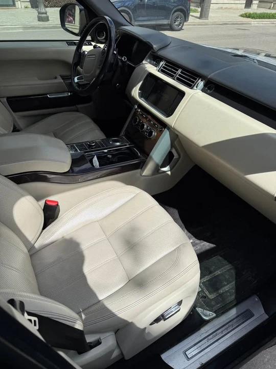 2013 Land Rover Range Rover L405 - Image 9 of 11