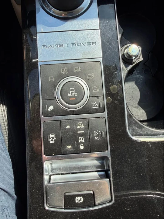 2013 Land Rover Range Rover L405 - Image 11 of 12