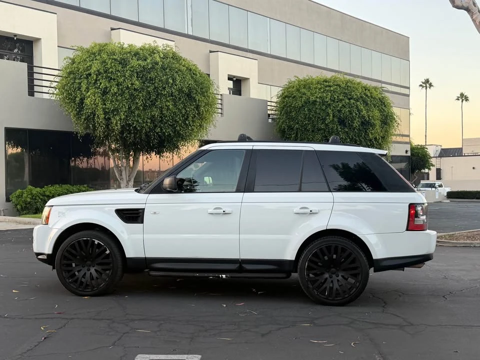 2013 Land Rover Range Rover L405 - Image 2 of 12