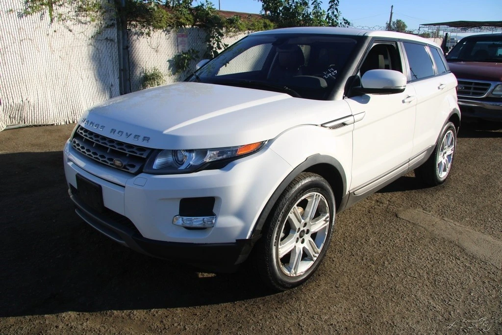2013 Land Rover Range Rover L405 - Image 2 of 21