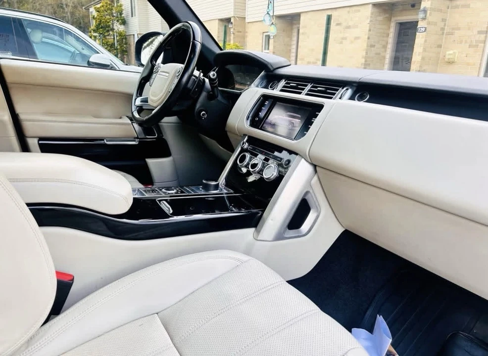 2013 Land Rover Range Rover L405 - Image 8 of 15