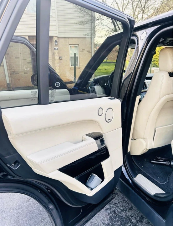 2013 Land Rover Range Rover L405 - Image 11 of 15
