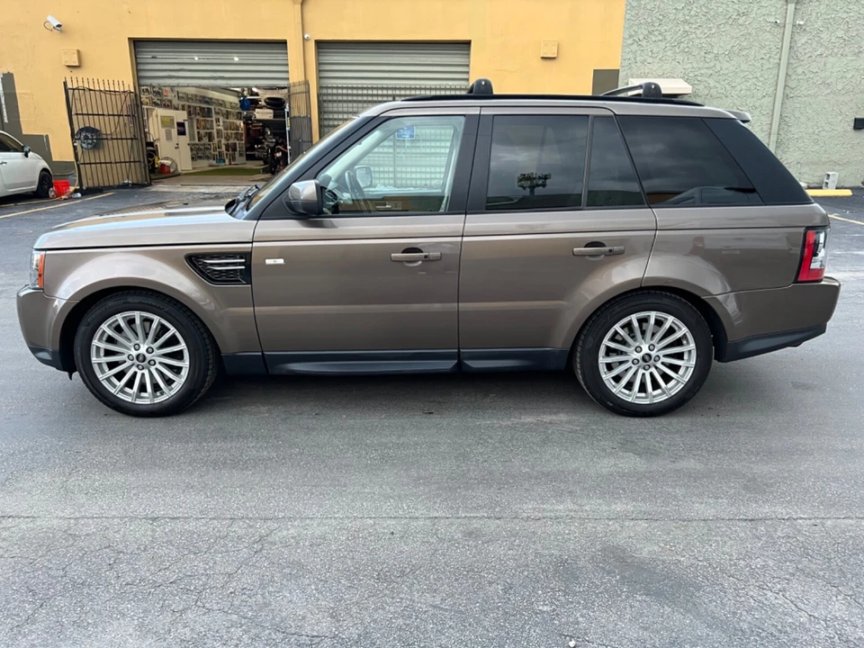 2013 Land Rover Range Rover Sport L320 - Image 2 of 26