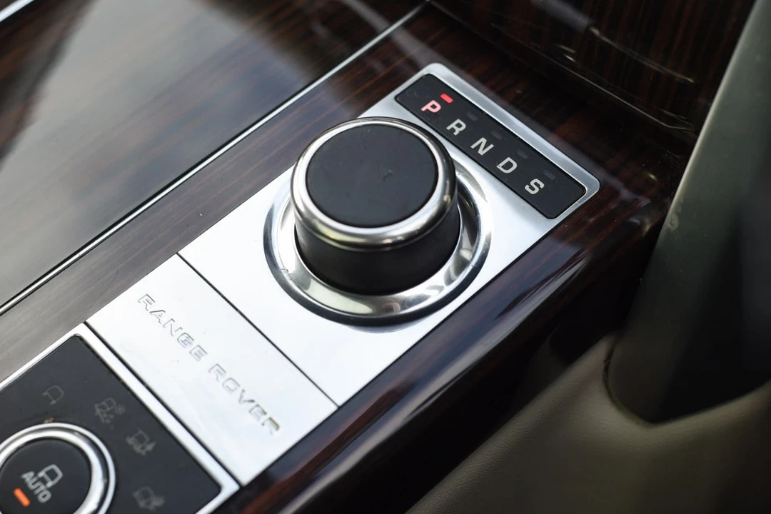2013 Land Rover Range Rover L405 - Image 14 of 30