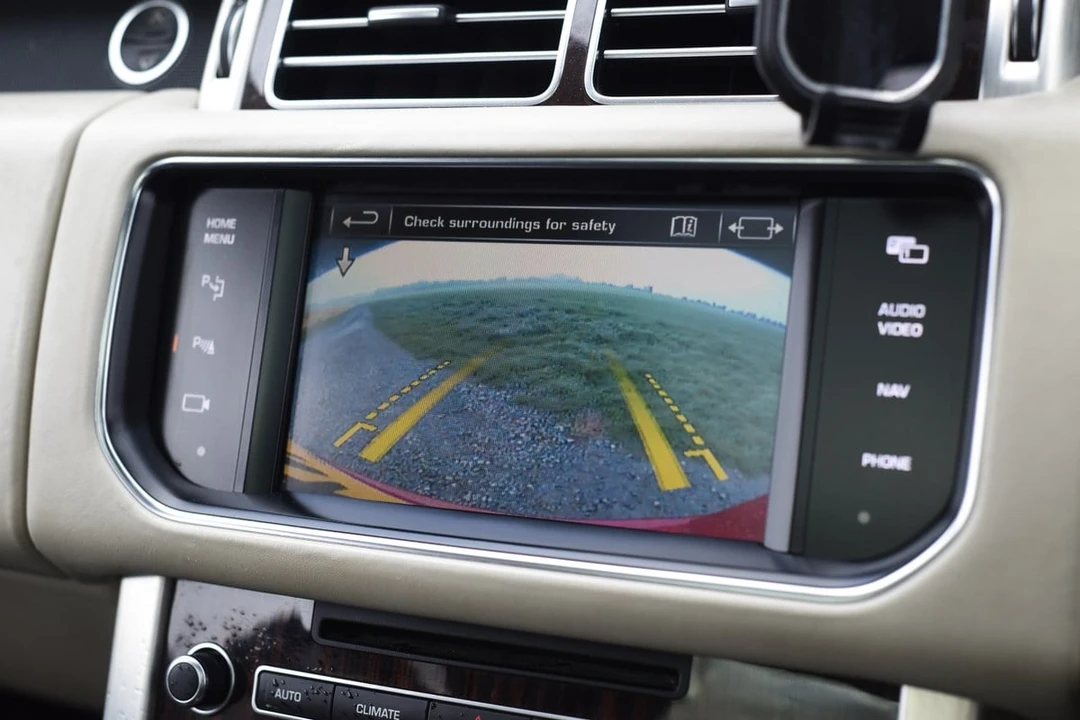 2013 Land Rover Range Rover L405 - Image 8 of 30