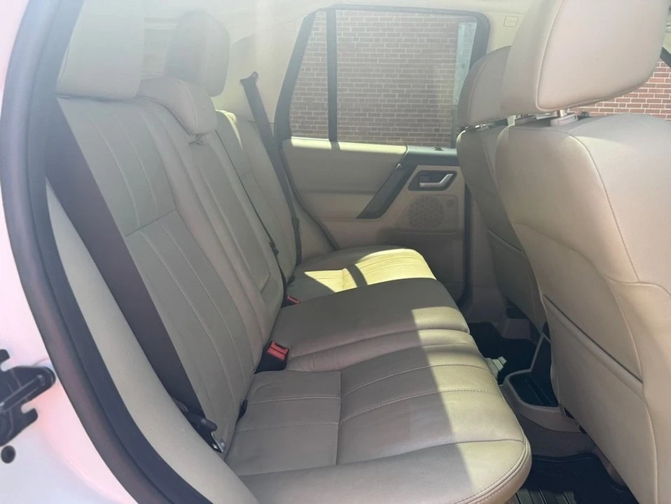 2013 Land Rover Freelander - Image 11 of 16