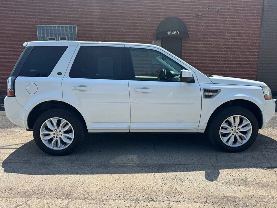 2013 Land Rover Freelander - Image 2 of 16