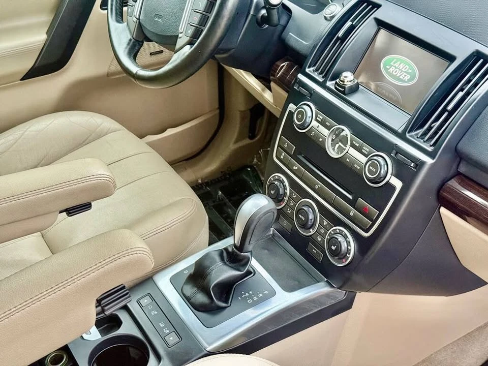 2013 Land Rover Freelander - Image 18 of 19