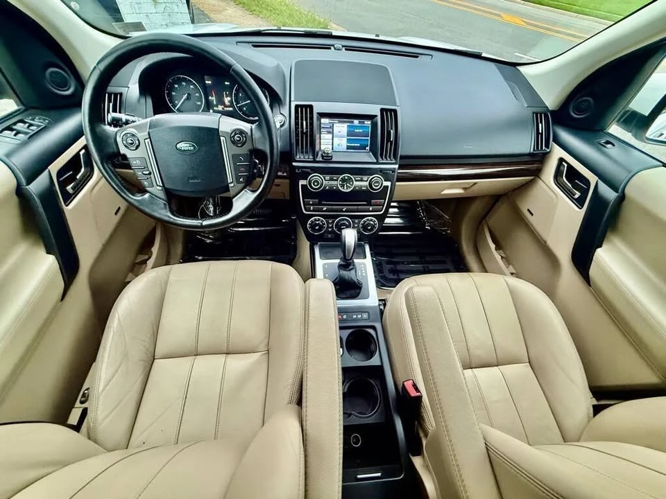 2013 Land Rover Freelander - Image 15 of 19