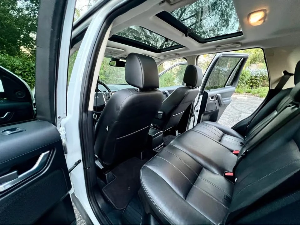 2013 Land Rover Freelander - Image 10 of 20
