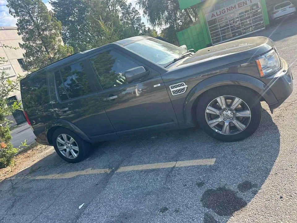 2013 Land Rover Discovery 4th Gen - Image 3 of 12