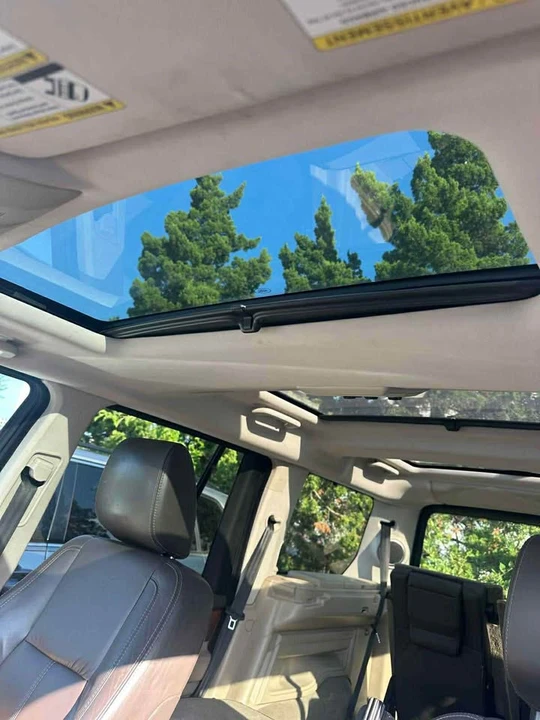 2013 Land Rover Discovery 4th Gen - Image 9 of 12