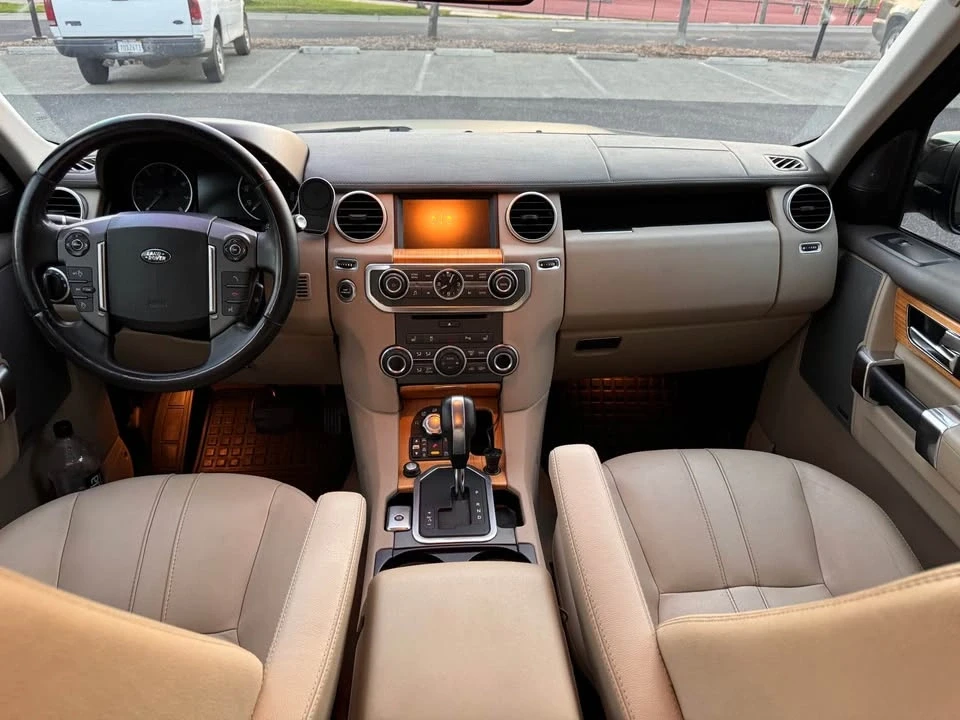 2013 Land Rover Discovery 4th Gen - Image 11 of 14