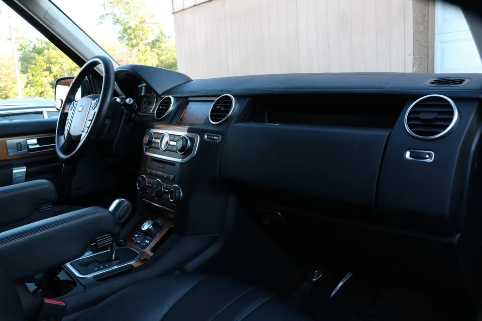 2013 Land Rover Discovery 4th Gen - Image 19 of 20
