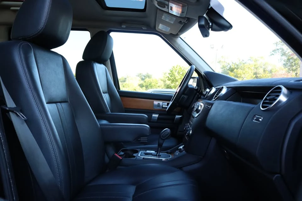 2013 Land Rover Discovery 4th Gen - Image 18 of 20