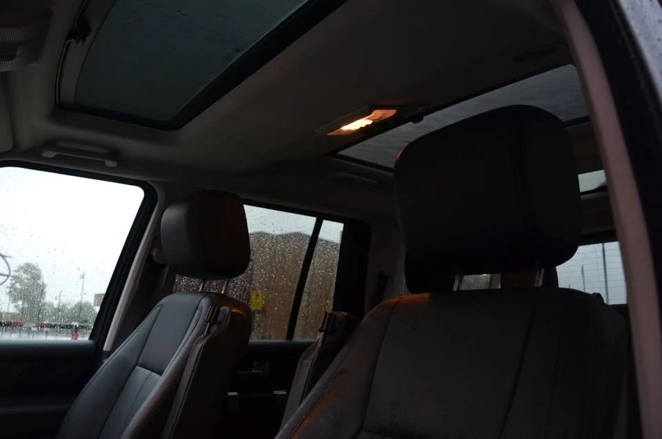 2013 Land Rover Discovery 4th Gen - Image 10 of 12
