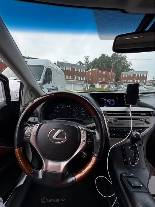 2013 Lexus RX 3rd Gen - Image 6 of 11