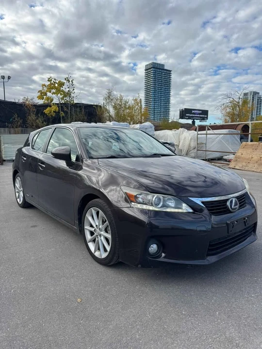2013 Lexus CT - Image 12 of 15