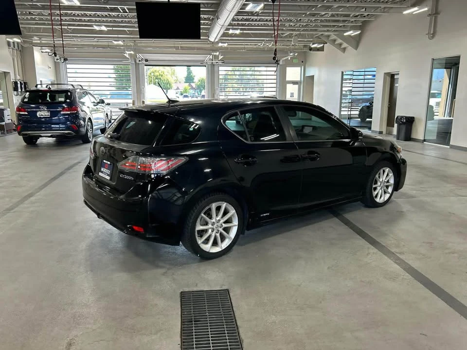 2013 Lexus CT - Image 6 of 10