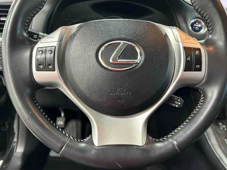 2013 Lexus CT - Image 2 of 10