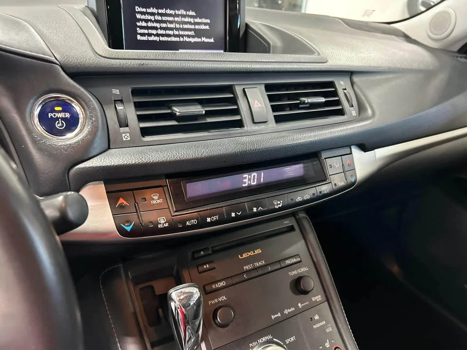 2013 Lexus CT - Image 10 of 10