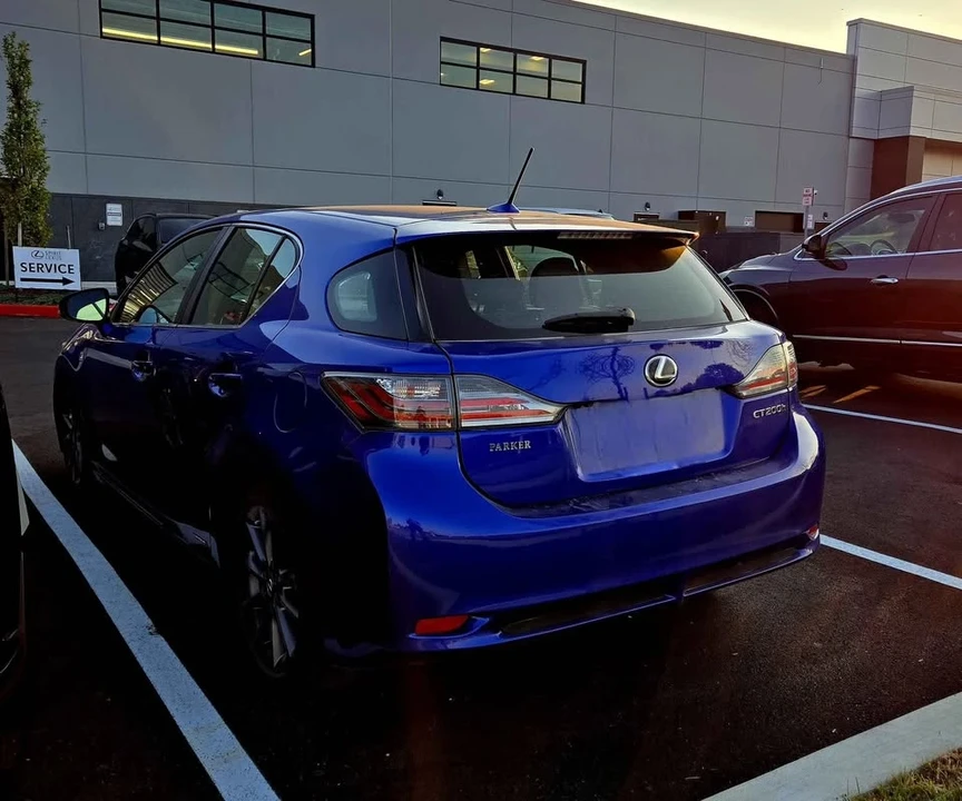 2013 Lexus CT - Image 2 of 7