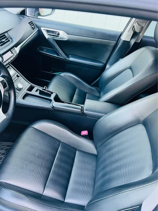2013 Lexus CT - Image 5 of 7