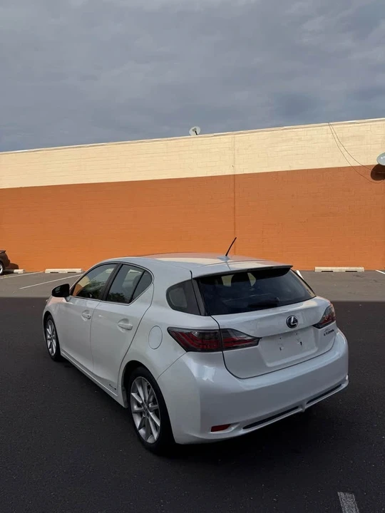 2013 Lexus CT - Image 5 of 13