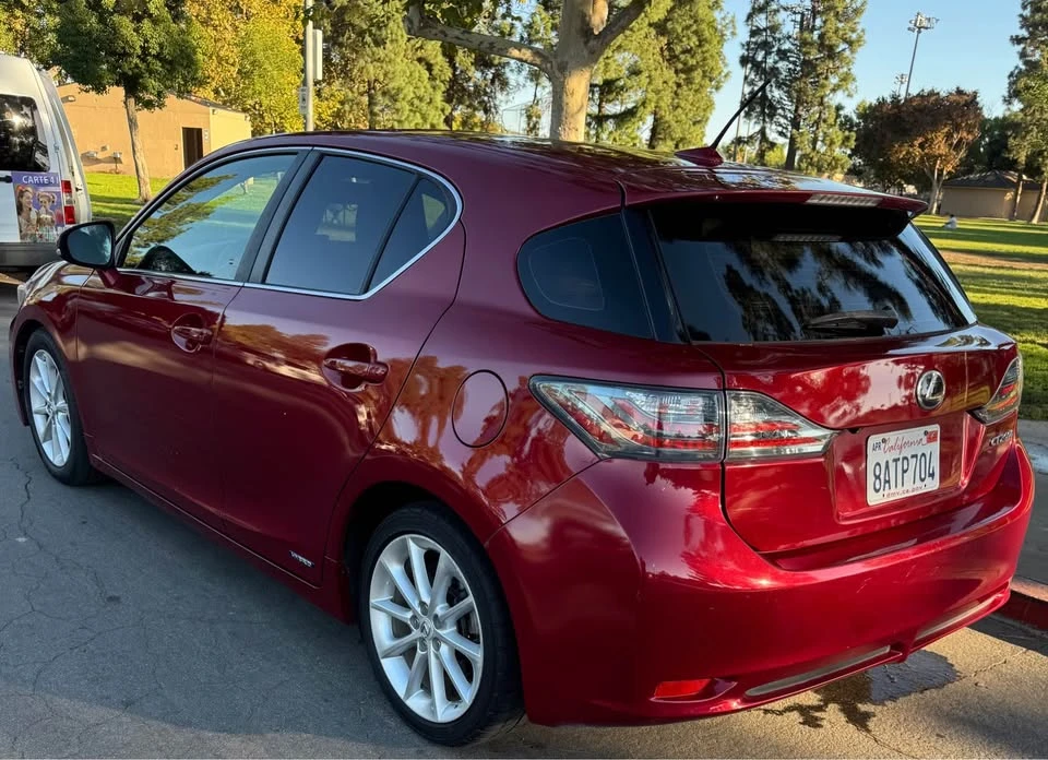 2013 Lexus CT - Image 12 of 20