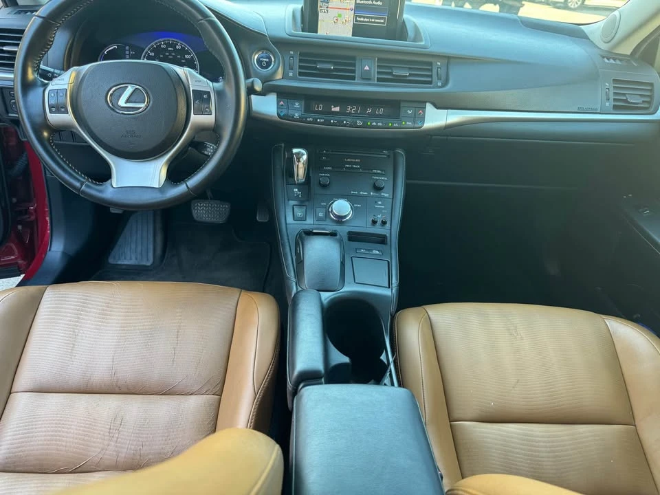 2013 Lexus CT - Image 8 of 20