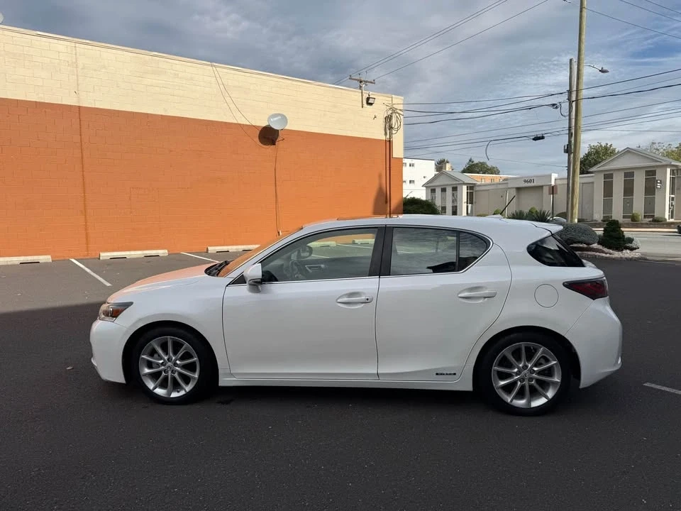 2013 Lexus CT - Image 6 of 13