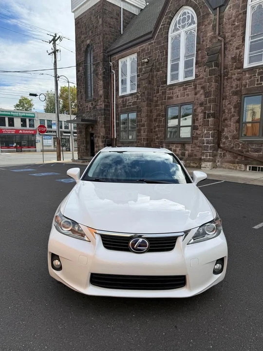 2013 Lexus CT - Image 8 of 13